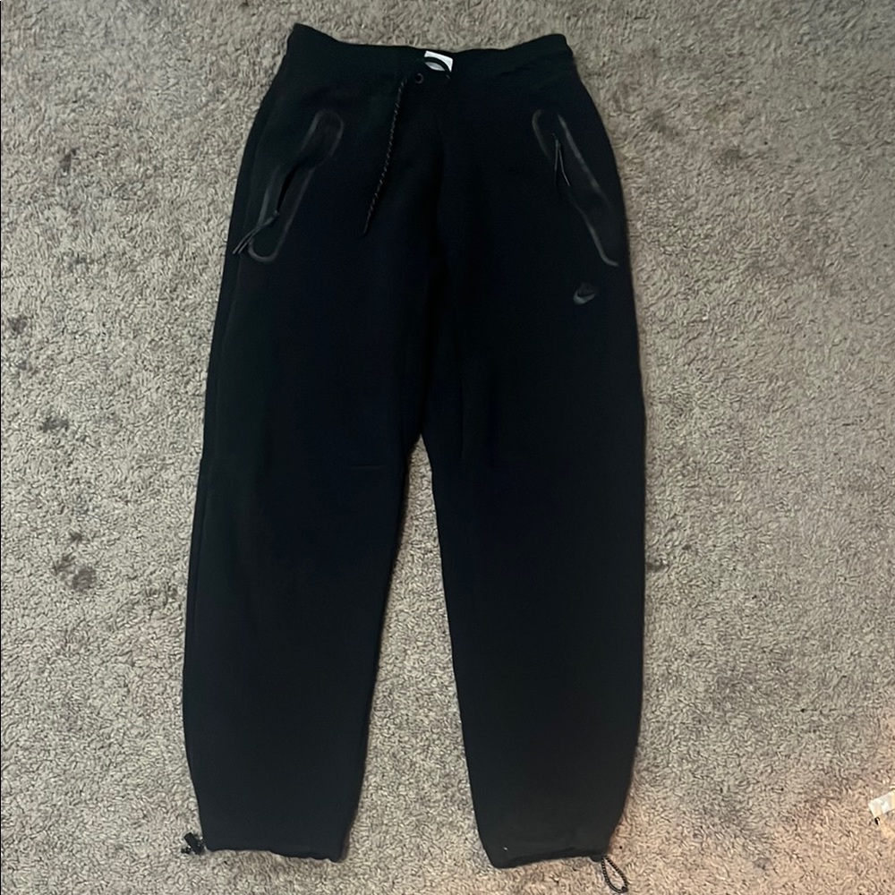 Nike Tech